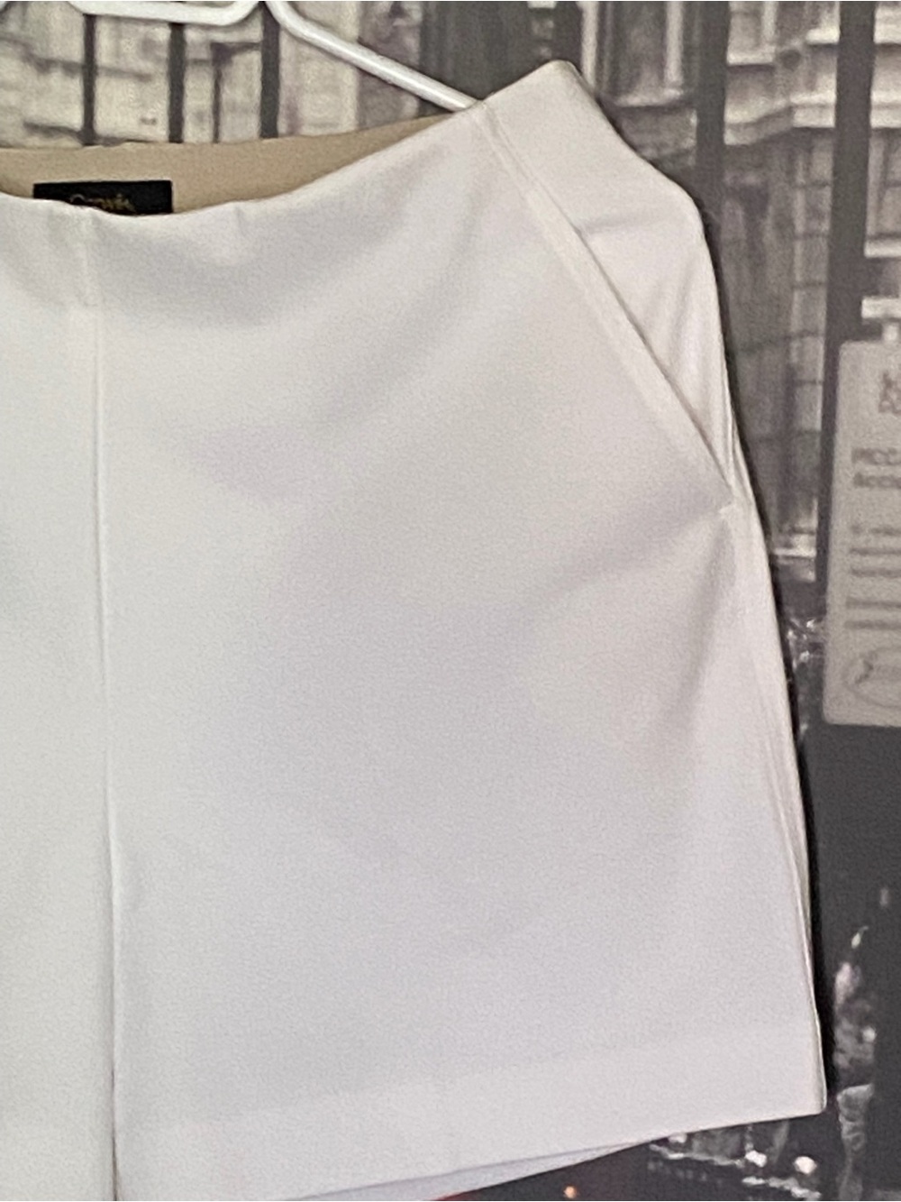 High-Rise White Tailored Women's Shorts - Picture 3 of 9